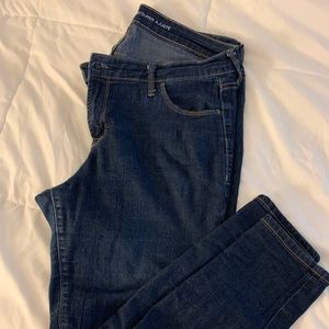 Women’s skinny jeans